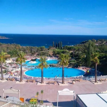 2 Pieces Climatise Terrasse Et Jardin Bella Cap Esterel Raphael Сен-Рафаэль