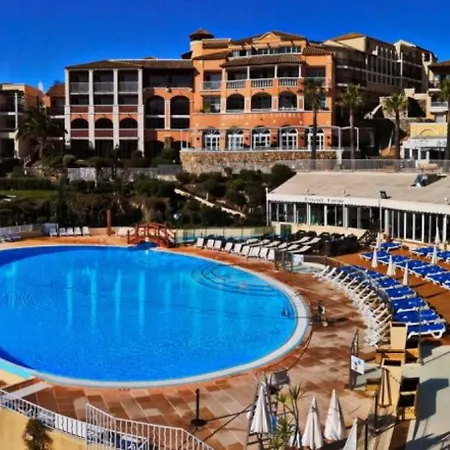 2 Pieces Climatise Terrasse Et Jardin Bella Cap Esterel Raphael شقة