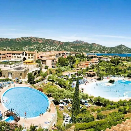 2 Pièces Climatisé Terrasse Et Jardin Bella Cap Esterel Raphael *