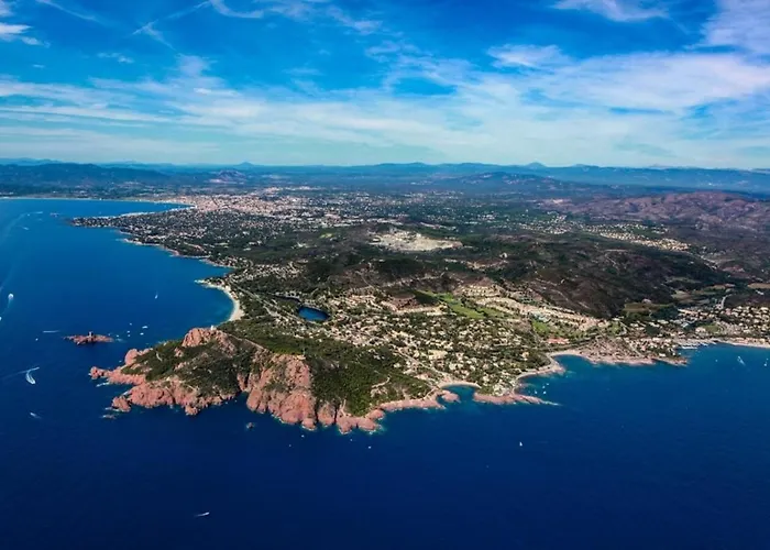 2 Pieces Climatise Terrasse Et Jardin Bella Cap Esterel Raphael Lejlighed